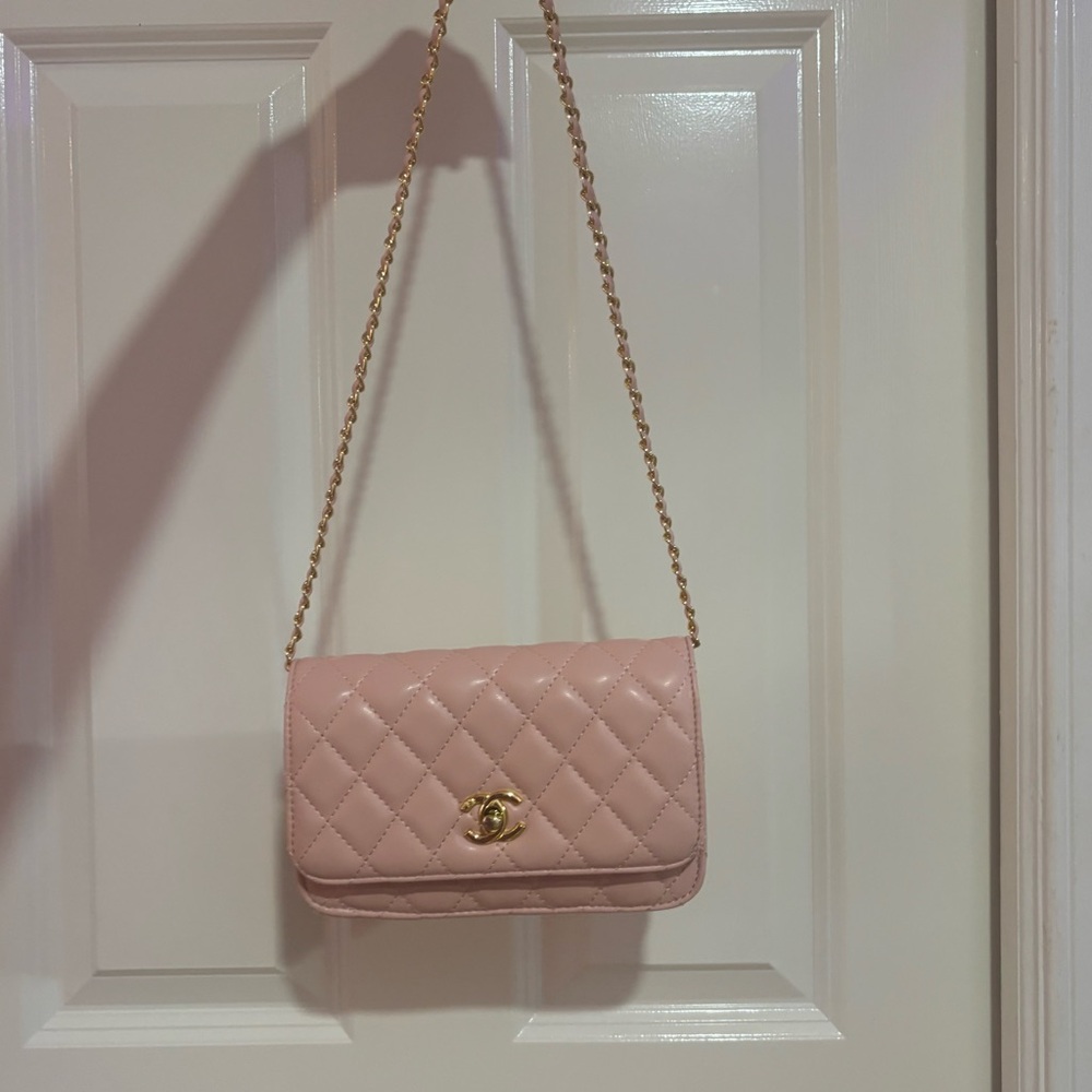 Chic Pink Quilted Chain Bag